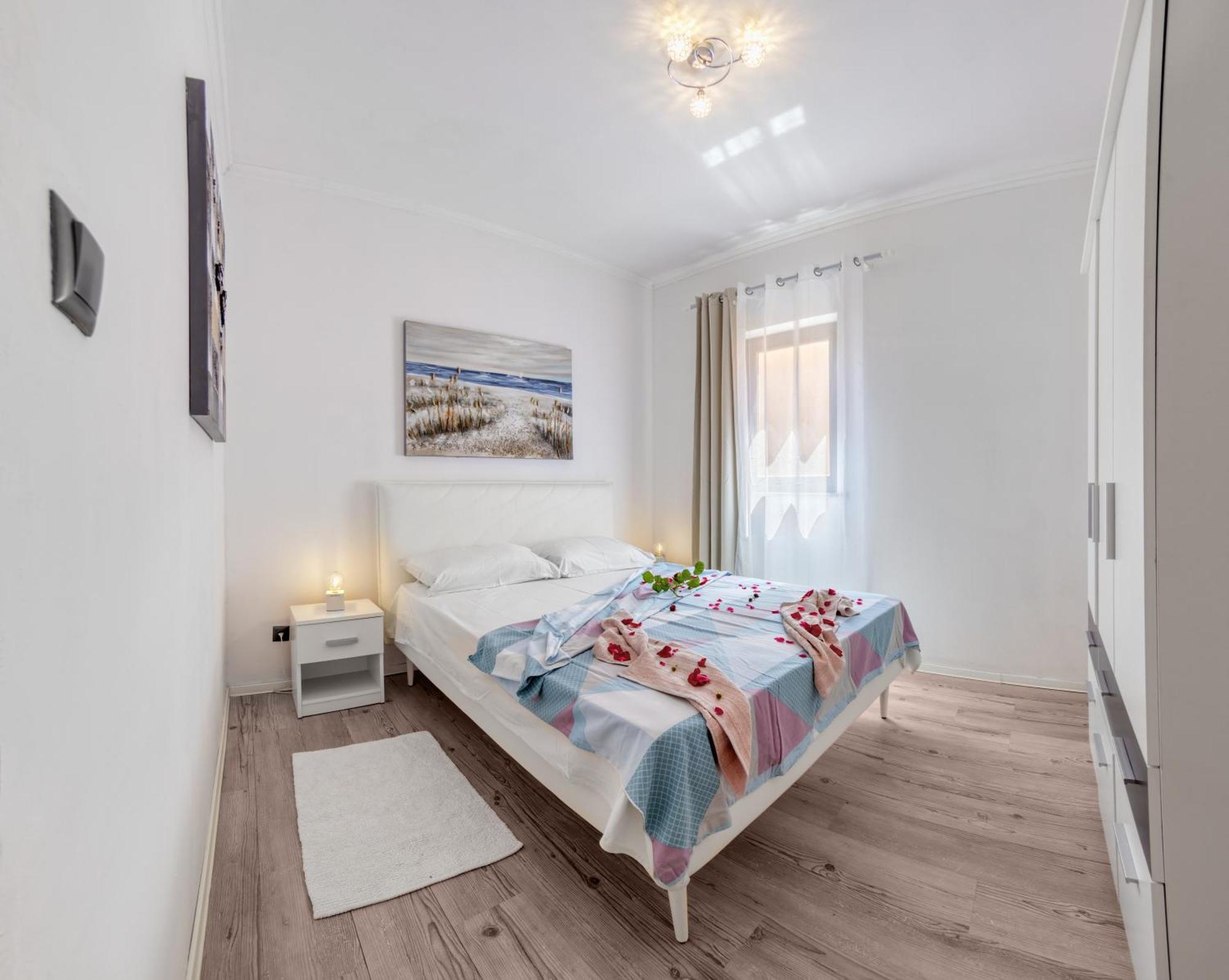 Charming House On The Beach And Deluxe Apartment Пула Номер фото